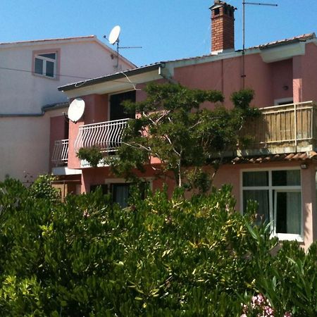 Olive Tree Apartments Ровинь Экстерьер фото
