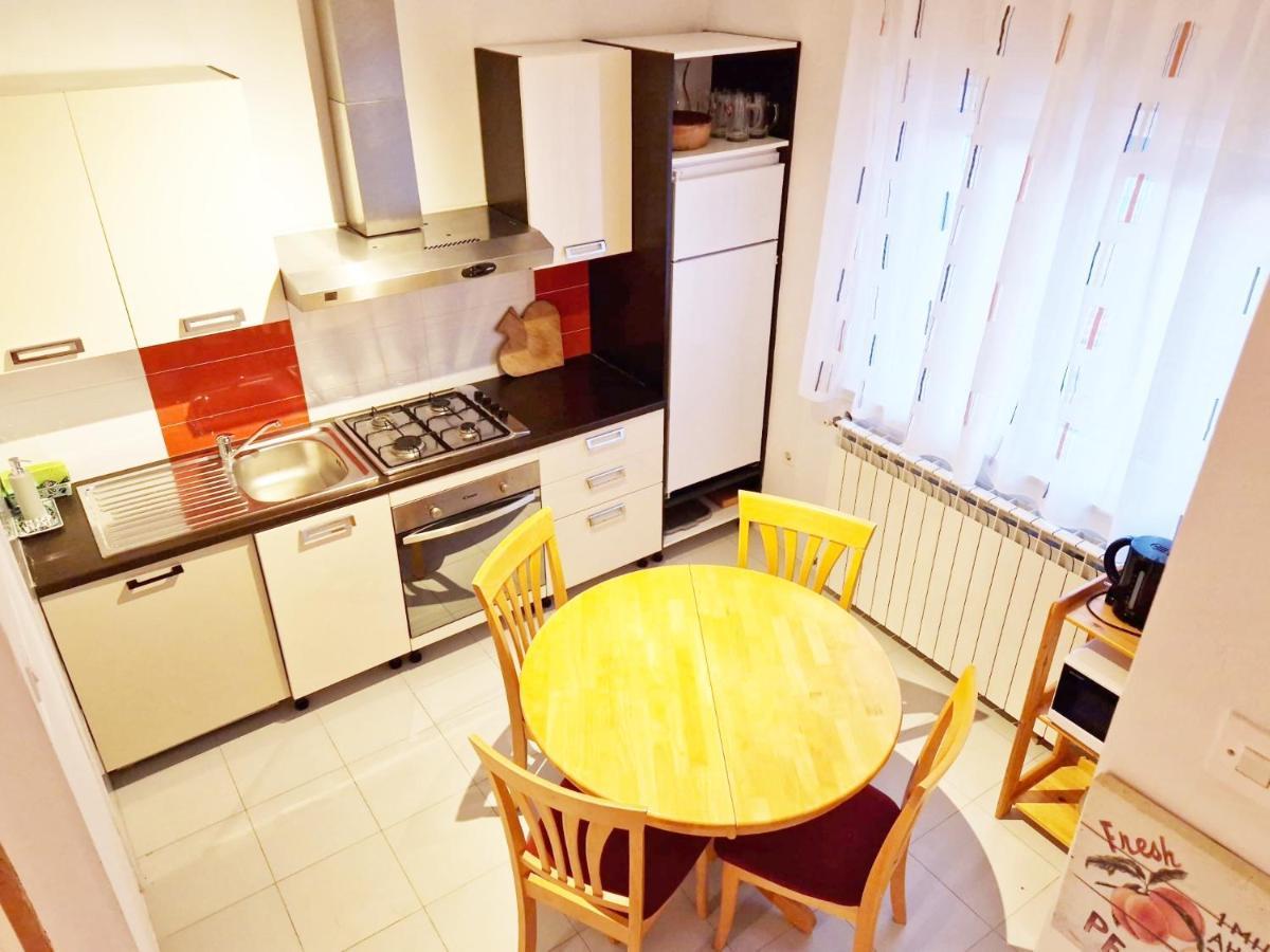 Olive Tree Apartments Ровинь Экстерьер фото