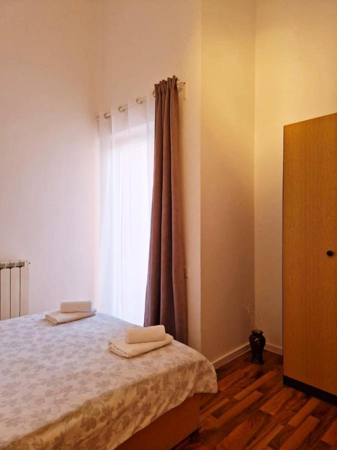 Olive Tree Apartments Ровинь Экстерьер фото