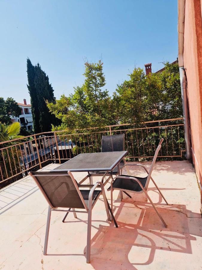 Olive Tree Apartments Ровинь Экстерьер фото